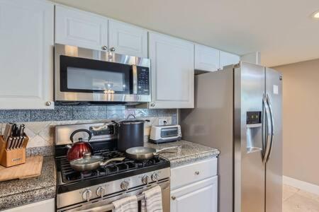 Awesome 3Br 2Bth 1 Block To Beach C2 نيوبورت بيتش المظهر الخارجي الصورة