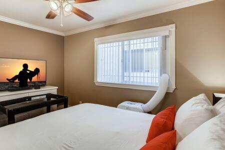 Awesome 3Br 2Bth 1 Block To Beach C2 نيوبورت بيتش المظهر الخارجي الصورة