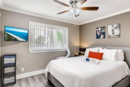 Awesome 3Br 2Bth 1 Block To Beach C2 نيوبورت بيتش المظهر الخارجي الصورة