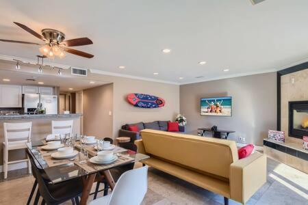 Awesome 3Br 2Bth 1 Block To Beach C2 نيوبورت بيتش المظهر الخارجي الصورة